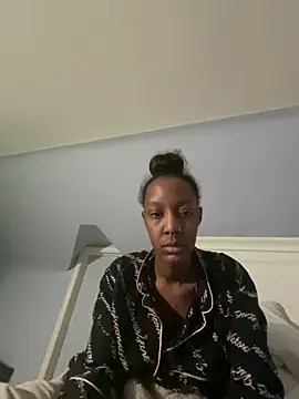 Bluesaphireee online show from 20, 3, 2025