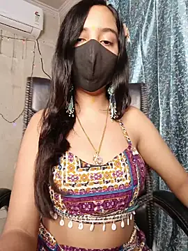 Snapshot of Parinaaz18 chatting on 11, 5, 2026 Parinaaz18 online show from 11, 5, 2026