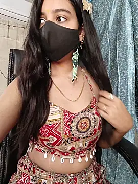 Snapshot of Parinaaz18 chatting on 7, 5, 2026 Parinaaz18 online show from 7, 5, 2026