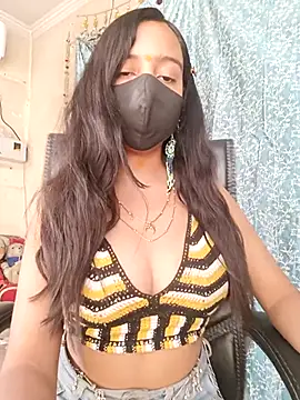 Snapshot of Parinaaz18 chatting on 23, 4, 2026 Parinaaz18 online show from 23, 4, 2026