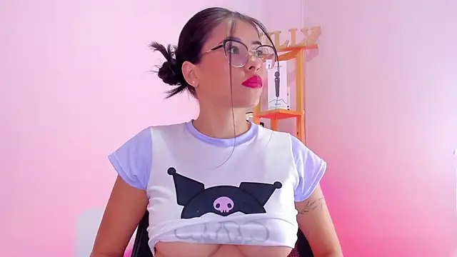 EmillySanders online show from 12, 3, 2025