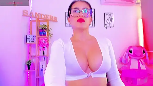 EmillySanders online show from 26, 4, 2026