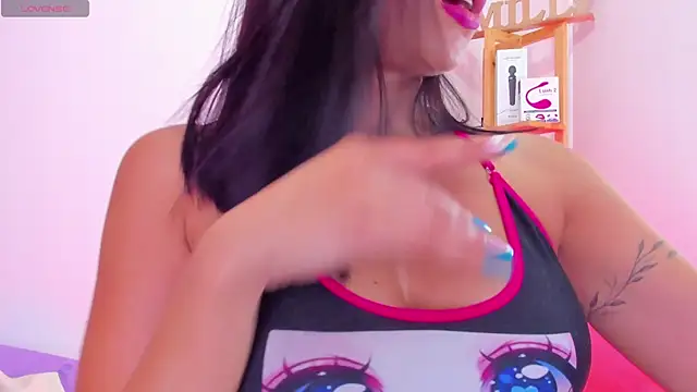 EmillySanders online show from 4, 3, 2025