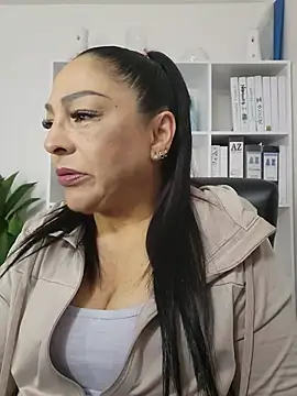Gina Myers online show from 17, 5, 2026