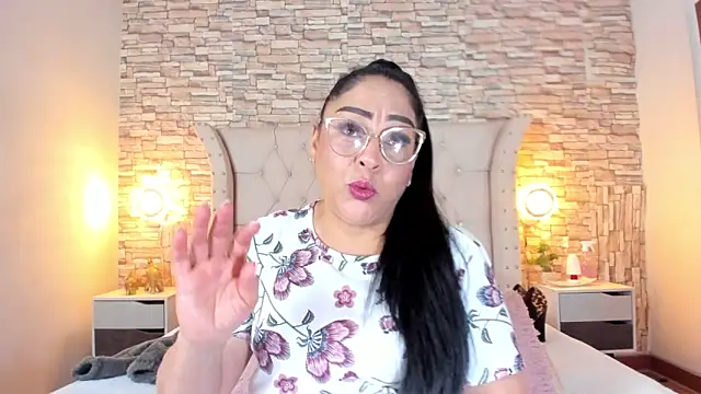 Gina Myers online show from 24, 9, 2025