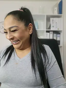 Gina Myers online show from 8, 7, 2026