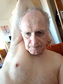 Milkasahne64 online show from 26, 9, 2025