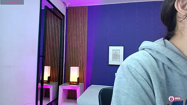 alina martinelli online show from 2, 10, 2025