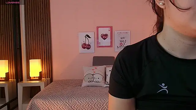 Snapshot of alina_martinelli chatting on 9, 2, 2026 alina martinelli online show from 9, 2, 2026