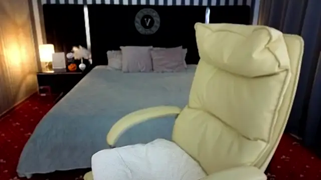 Lexi Si online show from 4, 11, 2025