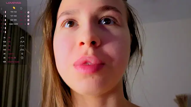 Snapshot of Dream_emma chatting on 10, 10, 2025 Dream emma online show from 10, 10, 2025