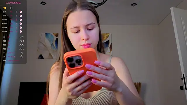 Snapshot of Dream_emma chatting on 9, 11, 2025 Dream emma online show from 9, 11, 2025