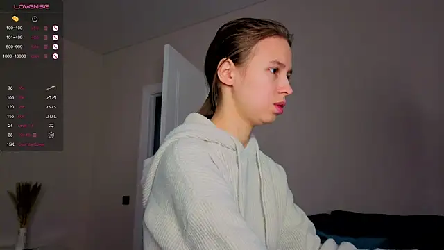 Snapshot of Dream_emma chatting on 29, 9, 2025 Dream emma online show from 29, 9, 2025