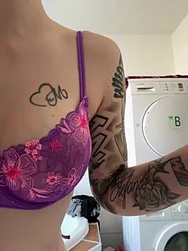 LenaSophie online show from 5, 3, 2025