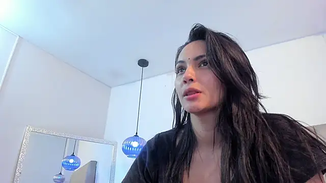 kareena basu online show from 12, 3, 2025