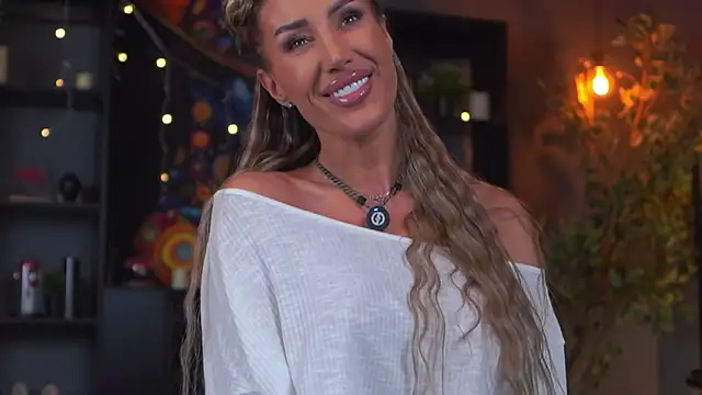 Evelyn Evyyy online show from 8, 2, 2026