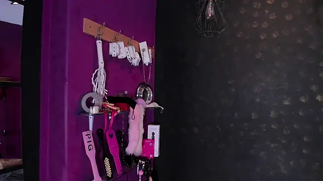 Alexa Slave online show from 20, 11, 2025