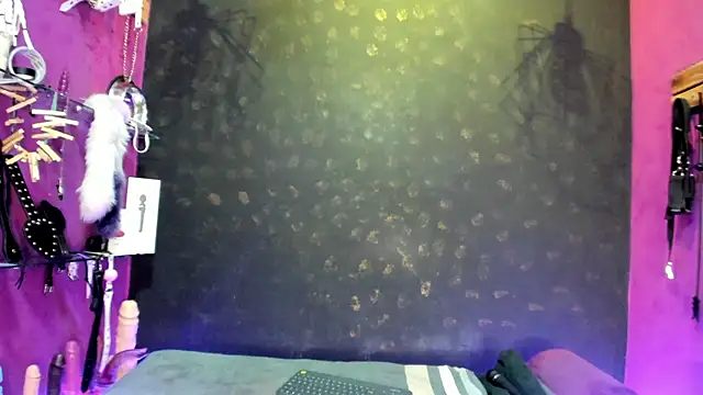 Alexa Slave online show from 22, 3, 2025