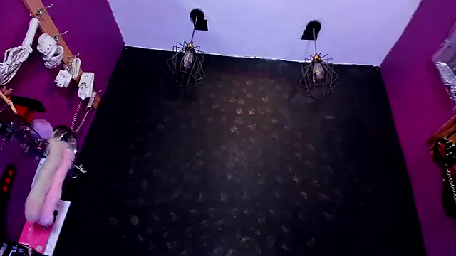 Alexa Slave online show from 13, 11, 2025