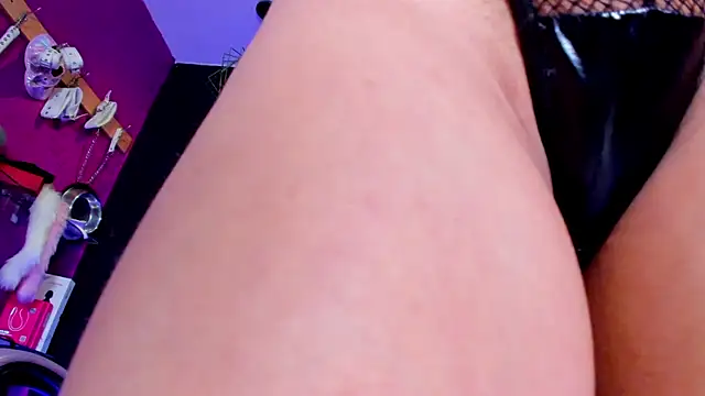 Alexa Slave online show from 6, 5, 2026