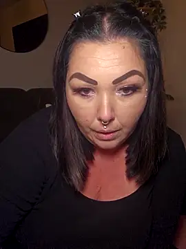 -BonnieBlack- online show from 9, 11, 2025