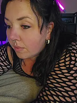 Snapshot of -BonnieBlack- chatting on 8, 7, 2026 -BonnieBlack- online show from 8, 7, 2026