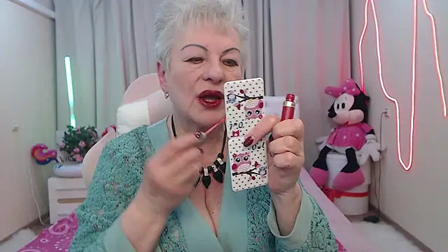 Snapshot of KayleSmoll chatting on 29, 5, 2026 KayleSmoll online show from 29, 5, 2026