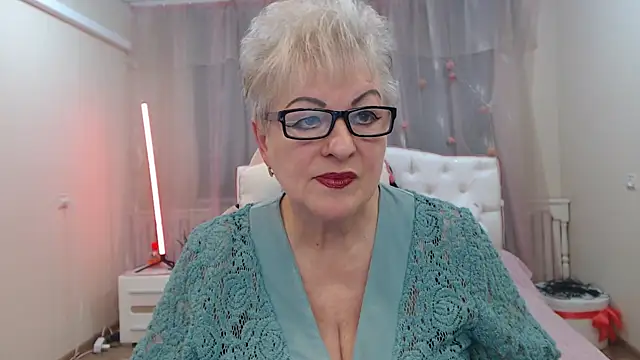 KayleSmoll online show from 21, 11, 2025