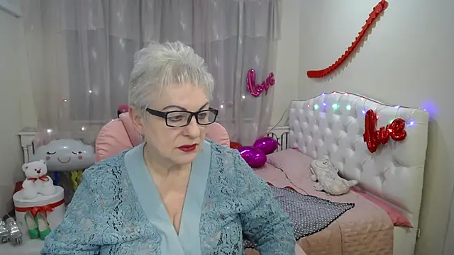 KayleSmoll online show from 13, 3, 2025