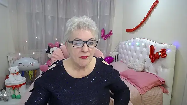 KayleSmoll online show from 12, 3, 2025