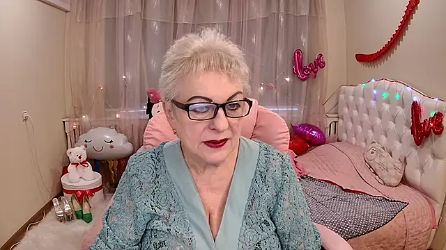 KayleSmoll online show from 20, 3, 2025