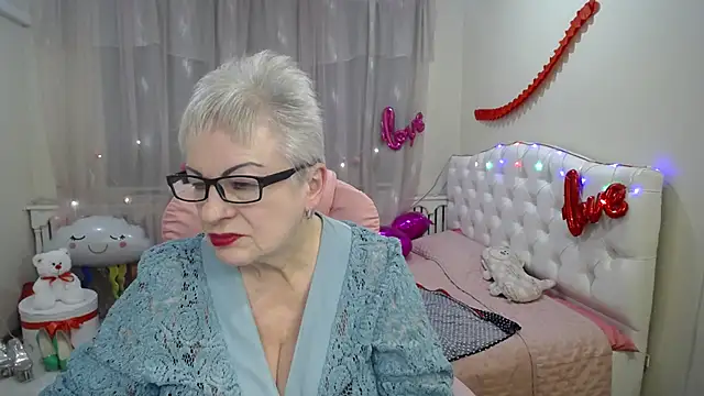 KayleSmoll online show from 12, 3, 2025