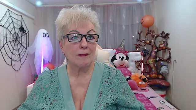 KayleSmoll online show from 1, 11, 2025