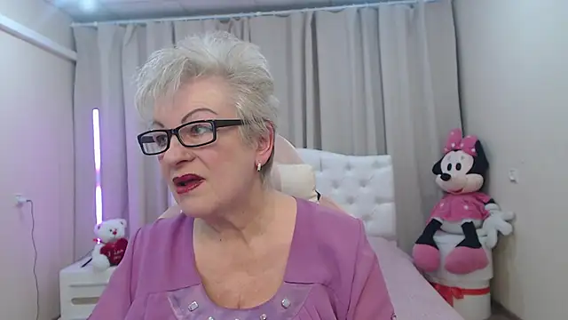 KayleSmoll online show from 24, 3, 2026