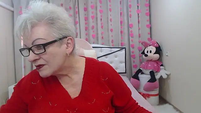 KayleSmoll online show from 10, 2, 2026