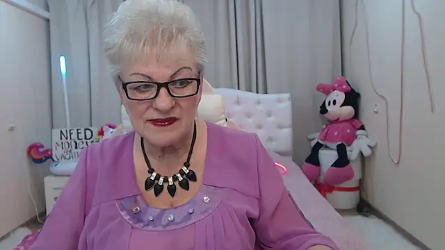 Snapshot of KayleSmoll chatting on 26, 5, 2026 KayleSmoll online show from 26, 5, 2026
