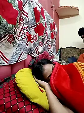 Very-Hot-Couple online show from 1, 2, 2025