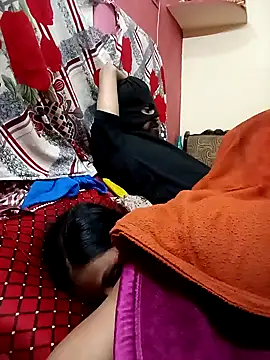 Very-Hot-Couple online show from 11, 2, 2025