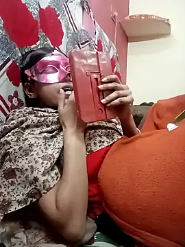 Very-Hot-Couple online show from 7, 2, 2025