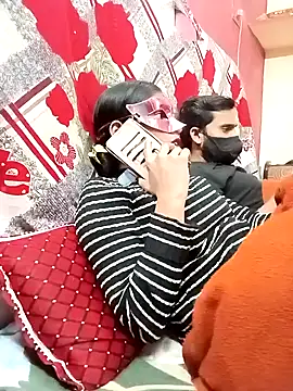 Very-Hot-Couple online show from 9, 2, 2025