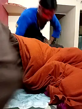 Very-Hot-Couple online show from 8, 2, 2025