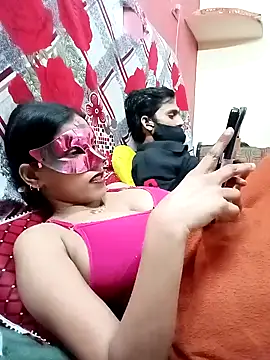 Very-Hot-Couple online show from 9, 2, 2025