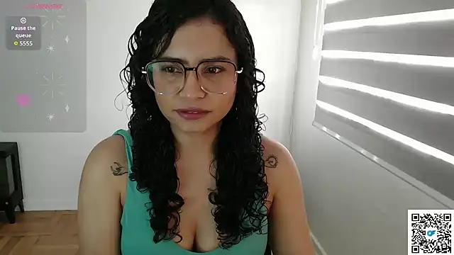 cinnamon rosa online show from 12, 10, 2025