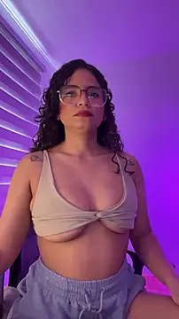 Snapshot of cinnamon_rosa chatting on 17, 1, 2026 cinnamon rosa online show from 17, 1, 2026