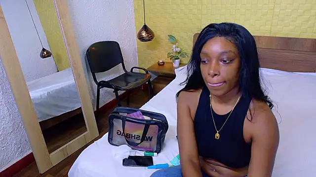 Shamiraa moore online show from 3, 2, 2026