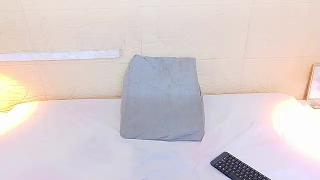 Shamiraa moore online show from 4, 3, 2025