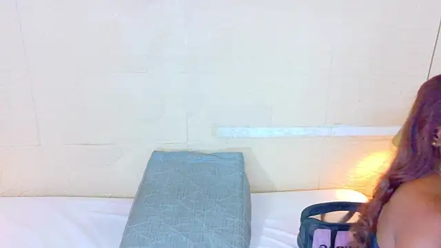 Shamiraa moore online show from 1, 4, 2026