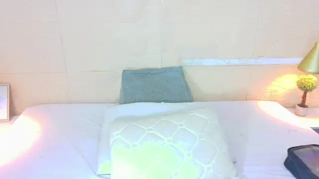 Shamiraa moore online show from 8, 1, 2026