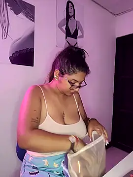 Sofythom1 online show from 18, 3, 2025