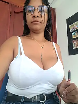 Sofythom1 online show from 10, 5, 2026